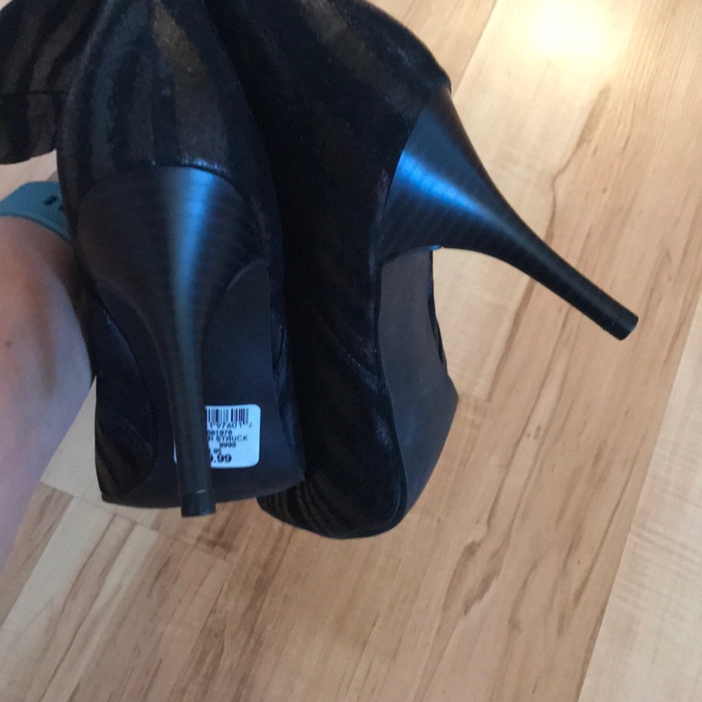 Heeled Boots - Picture 5 of 5